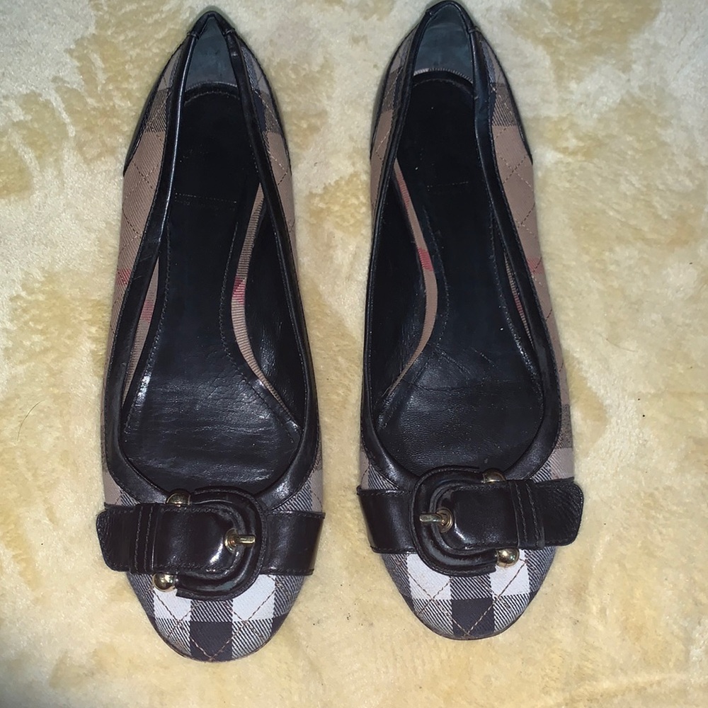 Burberry lusso flats
